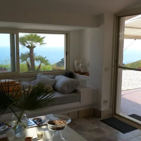 Willa Cozy In With Garden Sperlonga